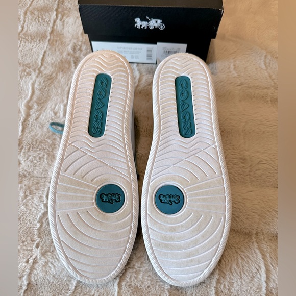Coach Women’s Clip Leather Low Top Tennis Shoes Size 7.5 B - Picture 4 of 11